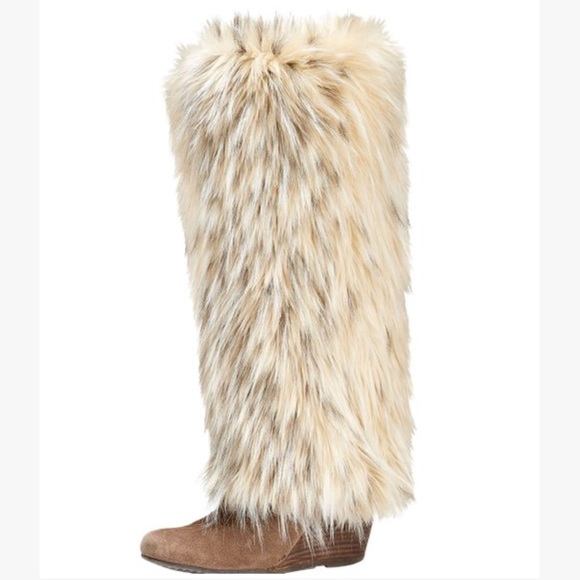 💫Last One!💫Arctic Leopard Faux Fur Leg Warmers - Picture 1 of 2